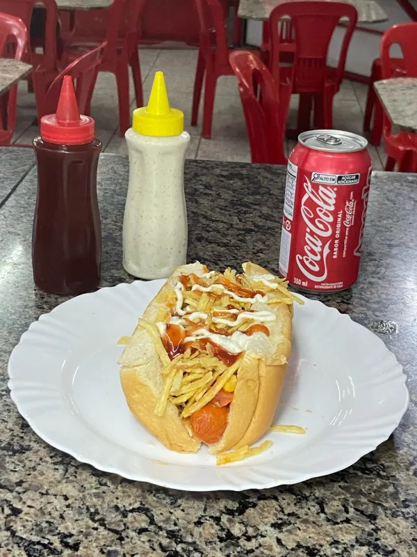 1 HOT DOG DUPLO + REFRI LATA